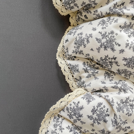 91家纺网 家纺一手货源 找家纺 （总）仟网汇 2025新款韩版镂空花边针织双层纱四件套