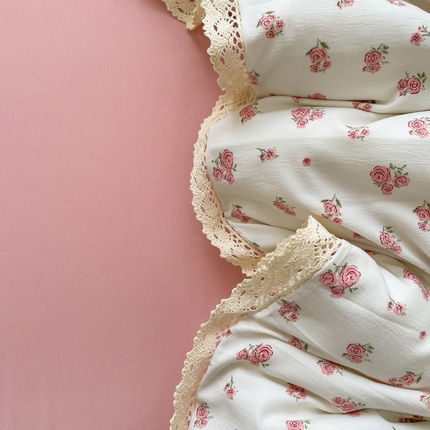 91家纺网 家纺一手货源 找家纺 （总）仟网汇 2025新款韩版镂空花边针织双层纱四件套