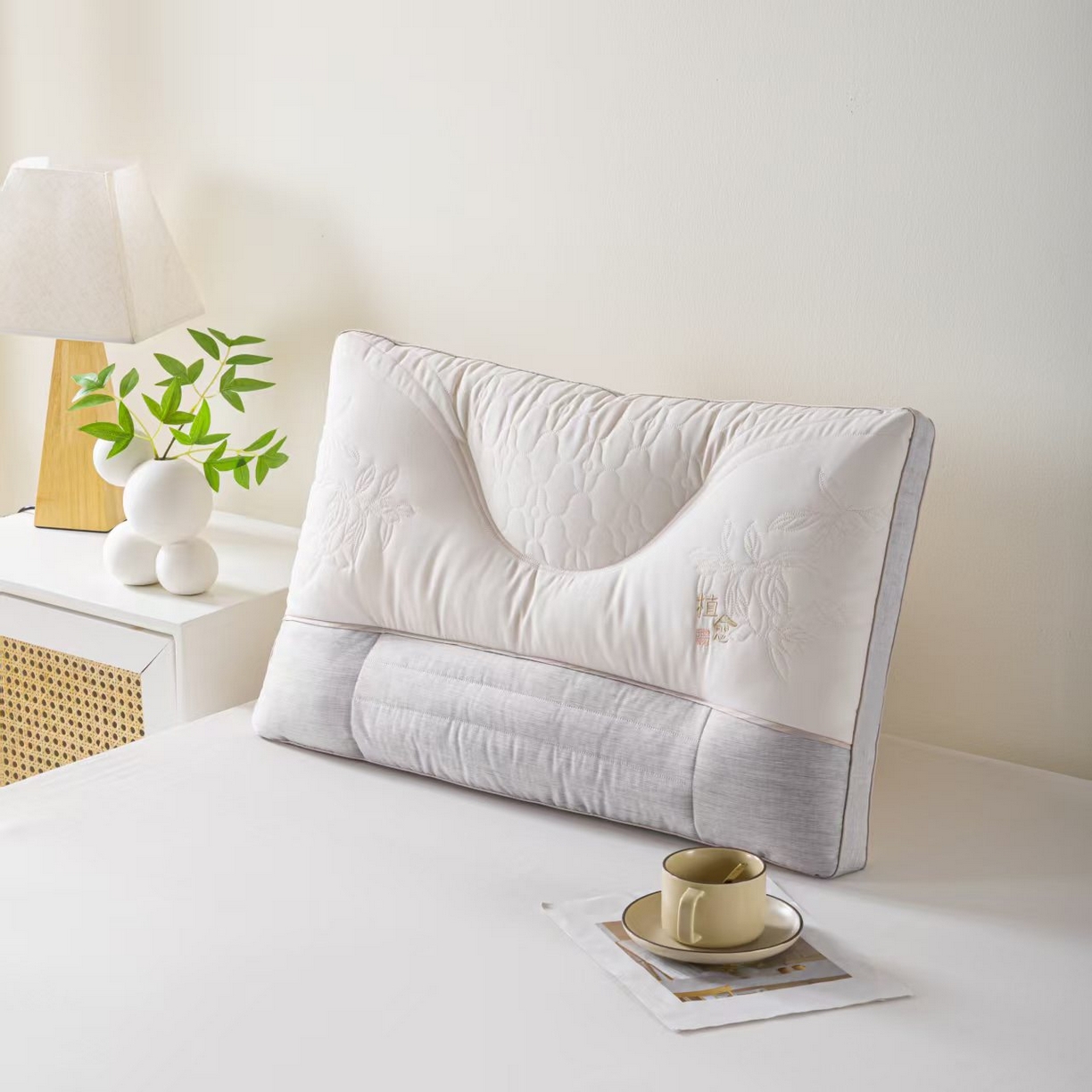 91家纺网 家纺一手货源 找家纺 露函家居 2025新款东方值愈护颈枕 高枕48*74cm