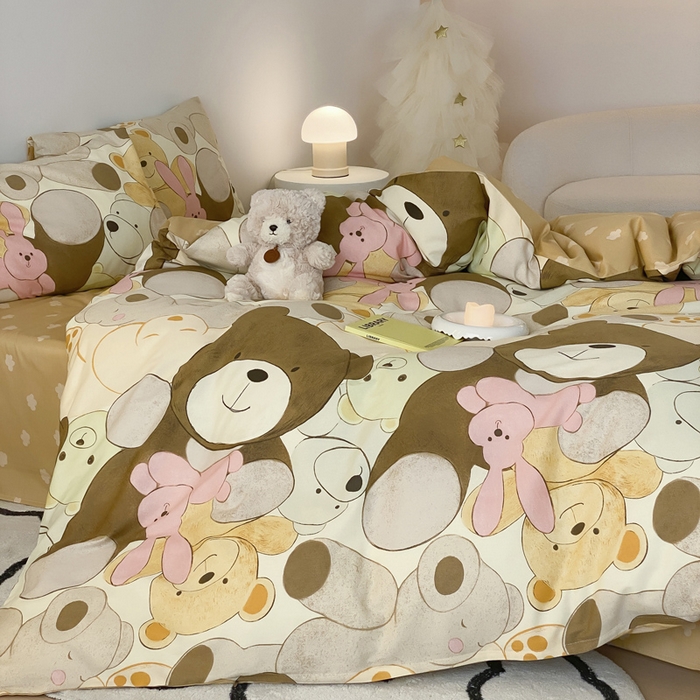 91家纺网 家纺一手货源 找家纺 慕希家纺 2025新款全棉13372印花四件套 熊熊总动员