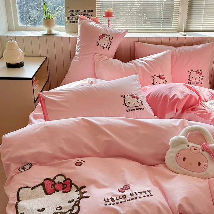 91家纺网 家纺一手货源 找家纺 金爱家 2025新款全棉毛巾绣四件套 毛巾绣-甜粉kt