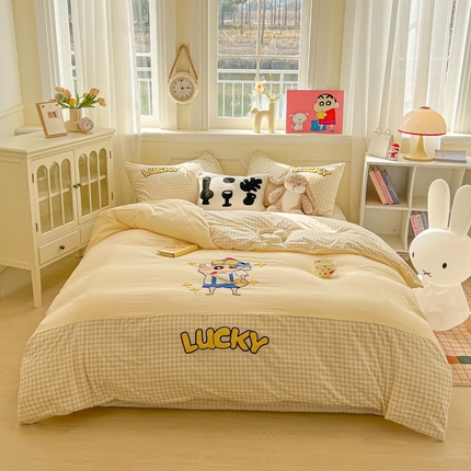 91家纺网 家纺一手货源 找家纺 （总）子钦家纺 2025春夏新款云朵棉拼接毛巾绣卡通床单床笠四件套