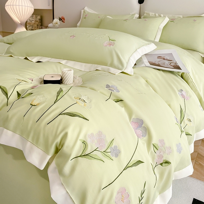 91家纺网 家纺一手货源 找家纺 狂想家 2025亲肤棉重工刺绣系列四件套-花海 花海浅绿