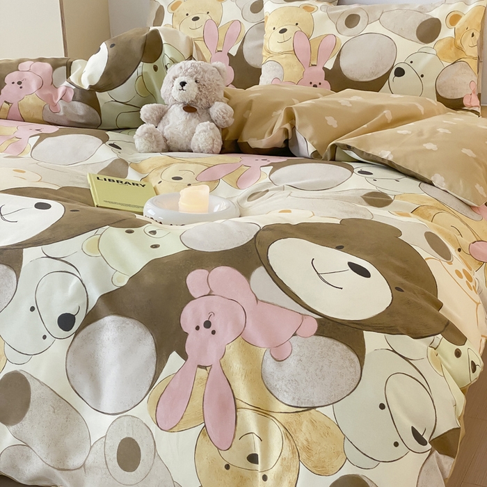 91家纺网 家纺一手货源 找家纺 慕希家纺 2025新款全棉13372印花四件套 熊熊总动员