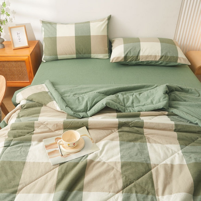 91家纺网 家纺一手货源 找家纺 熙宴 2025新款无印风新疆棉花夏被四件套 绿大格
