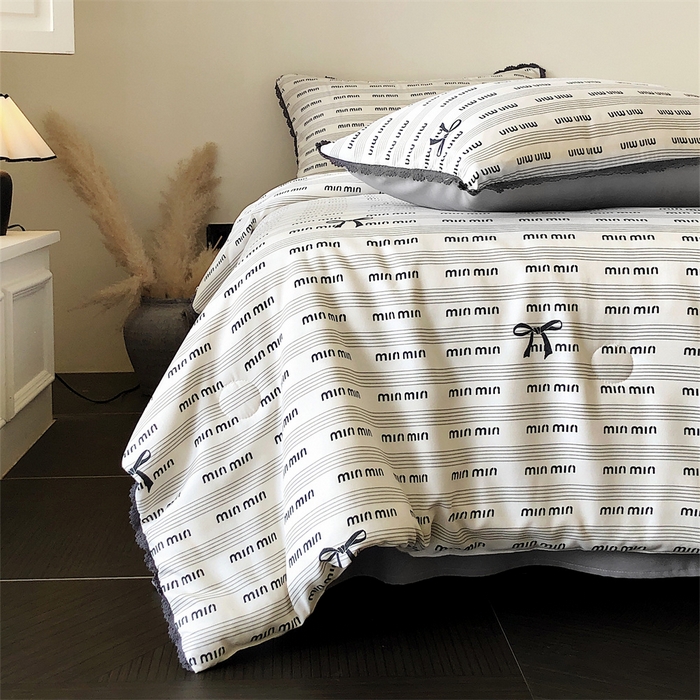 91家纺网 家纺一手货源 找家纺 换种生活 2025新款水溶小花边针织单夏被 四件套 心沫-灰