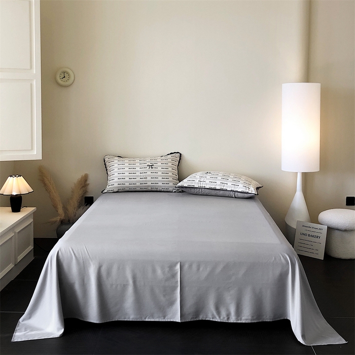 91家纺网 家纺一手货源 找家纺 换种生活 2025新款水溶小花边针织单夏被 四件套 心沫-灰