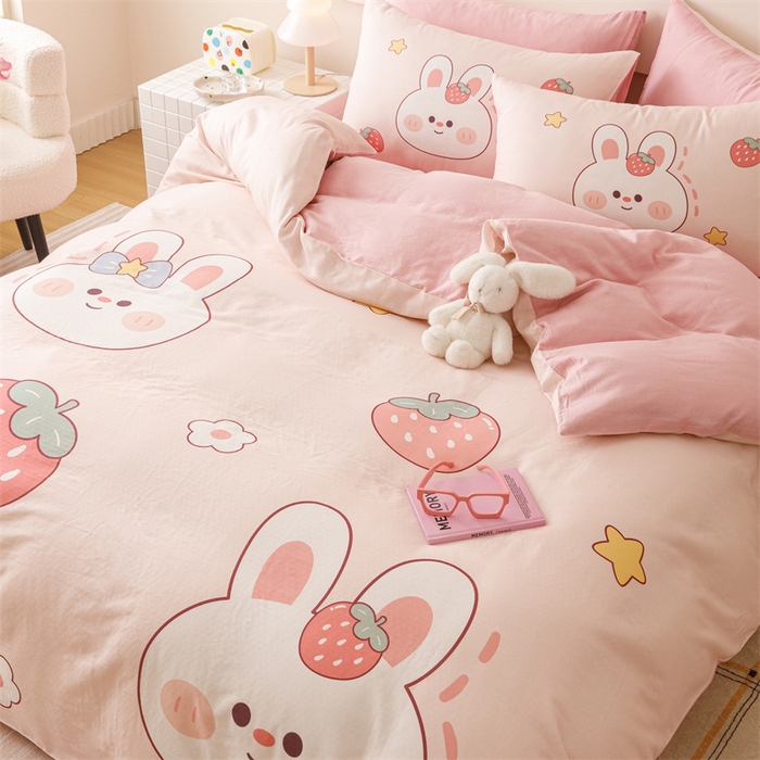 91家纺网 家纺一手货源 找家纺 馨语家居 2025新款全棉双层纱四件套 草莓兔