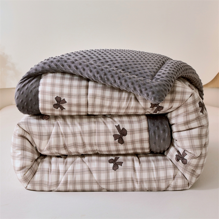 91家纺网 家纺一手货源 找家纺 （总）云家 2025新款豆豆绒被子被芯夏凉被空调被四季被