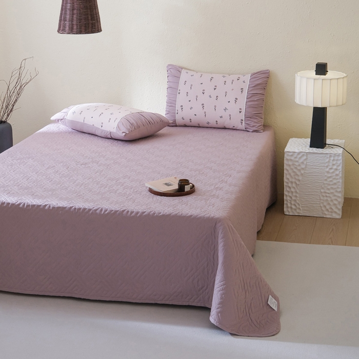 91家纺网 家纺一手货源 找家纺 布可家纺 2025新款A类法式清新褶皱印花四件套 花间萤梦