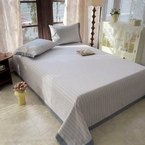 91家纺网 家纺一手货源 找家纺 简宜家居 2025新款宽边纯棉全棉老粗布床单 疏条-灰咖宽边