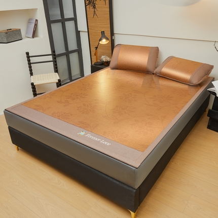 91家纺网 家纺一手货源 找家纺 （总）席都凉席工厂店2025新款宽边冰藤席三件套-小熊绣花