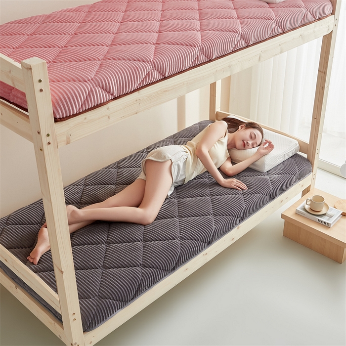 91家纺网 家纺一手货源 找家纺 2025新款柔软舒适魔法绒棉花床垫系列-学生款 星空灰