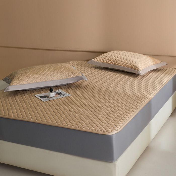 91家纺网 家纺一手货源 找家纺 由有2025新款60S长绒棉绗缝大豆夹棉床垫床褥床笠 平铺-香槟咖