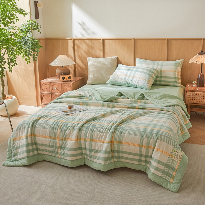 91家纺网 家纺一手货源 找家纺 猎鹿人家纺2025新款A类无印风水洗棉新疆棉花夏被 夏日芳华绿