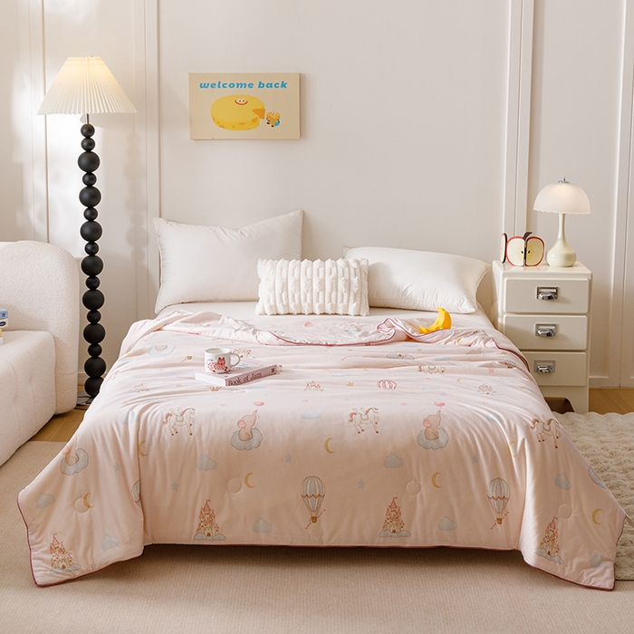 91家纺网 家纺一手货源 找家纺 优被业 2025新款A类牛奶丝针织棉夏被20%大豆(四周踩棉)软糯夏凉被空调被 城堡