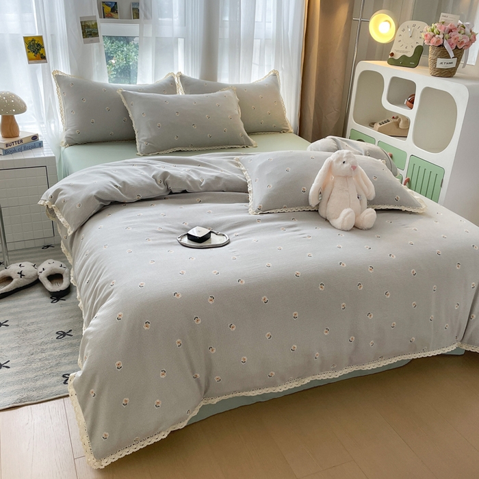 91家纺网 家纺一手货源 找家纺 仟网汇 2025新款韩版镂空花边针织双层纱四件套 婉约灰