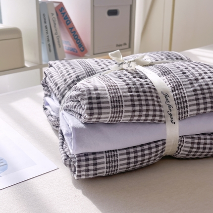 91家纺网 家纺一手货源 找家纺 （总）老K (原美阁） 2025新款亲肤舒适有氧针织棉亲肤四件套-叠拍图