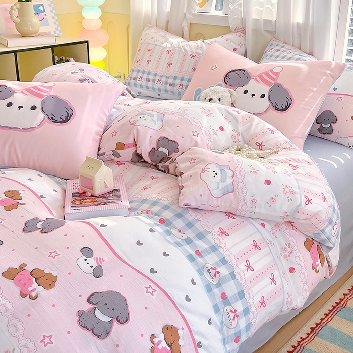 91家纺网 家纺一手货源 找家纺 大麦乐田2025新款超柔大版印花四件套 俏皮小奶狗