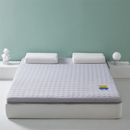 91家纺网 家纺一手货源 找家纺 （总）2025新款A类牛奶丝大豆纤维床垫-小熊