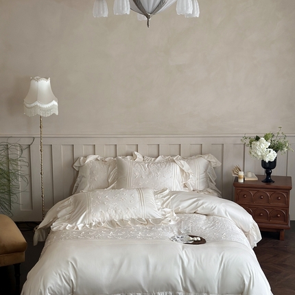 佳汐蓝家纺 2025新款天丝棉四件套-花芷蝶 白色