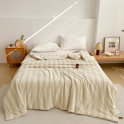 91家纺网 家纺一手货源 找家纺 心悦家纺  2025新款无印良品风100%全棉A类色织水洗条纹原棉大豆夏被春秋被冬被 原棉条纹-高级灰