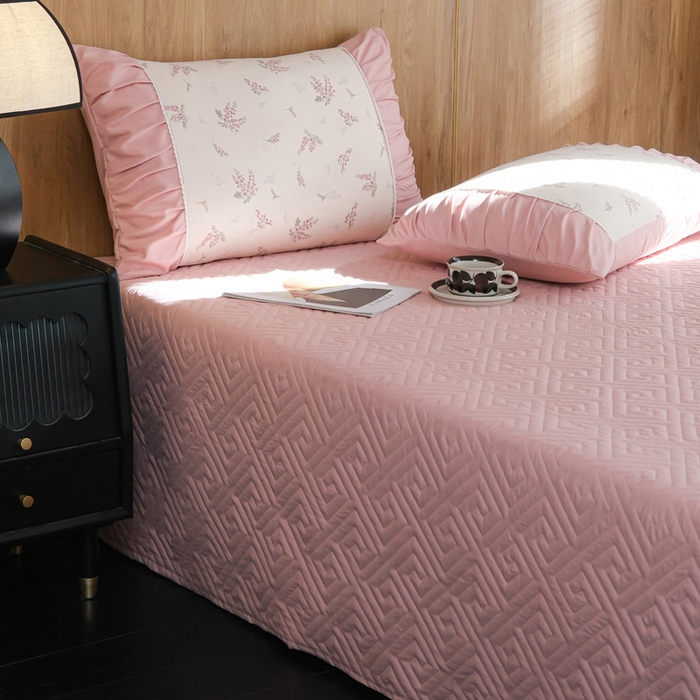 91家纺网 家纺一手货源 找家纺 布可家纺 2025新款A类法式清新褶皱印花四件套 丁香紫藤