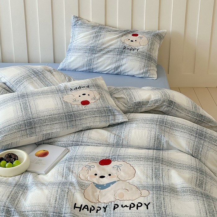 91家纺网 家纺一手货源 找家纺 圆岛家纺 2025新款全棉双层纱贴布绣四件套 小狗莎莎