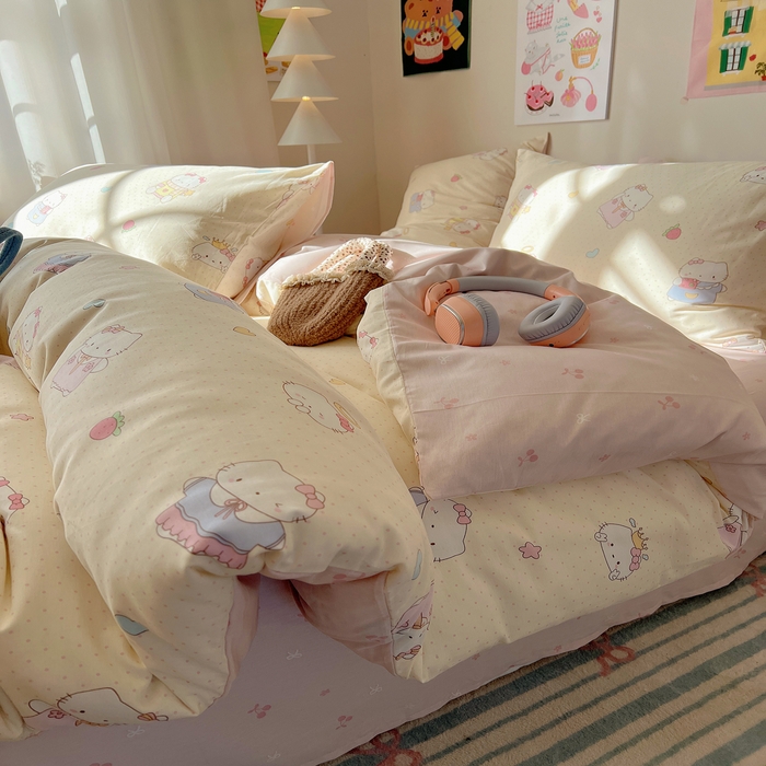 91家纺网 家纺一手货源 找家纺 六巷胡同 2025新款 INS减龄可爱风卡通全棉四件套第五系（森林音乐会系列） 波点嘟嘟猫