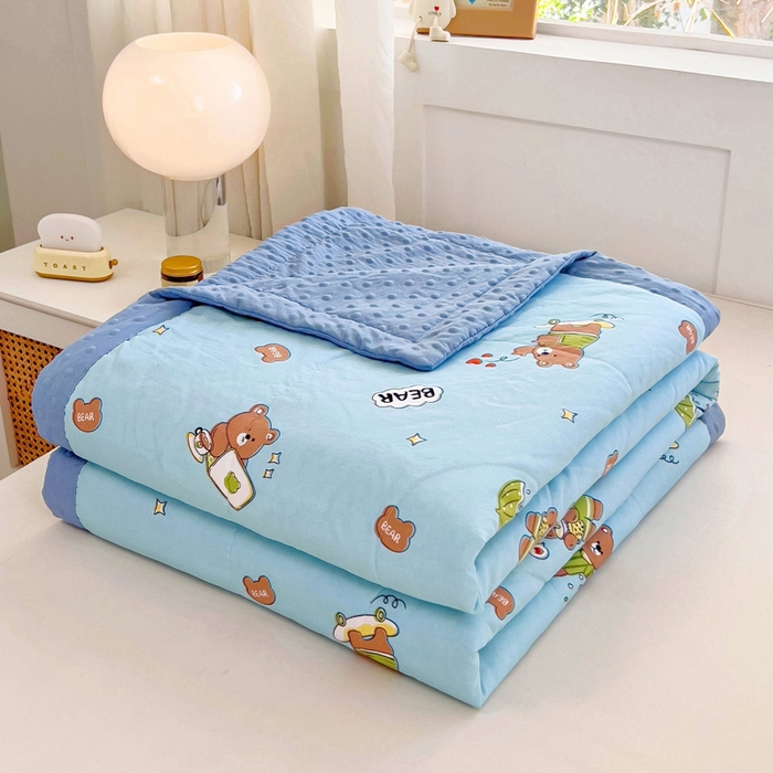 91家纺网 家纺一手货源 找家纺 鑫棉坊 2025新款A类水洗棉豆豆双层纱棉花夏凉被 精灵小熊