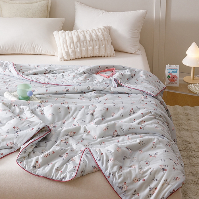 91家纺网 家纺一手货源 找家纺 优被业 2025新款A类牛奶丝针织棉夏被20%大豆(四周踩棉)软糯夏凉被空调被 初夏