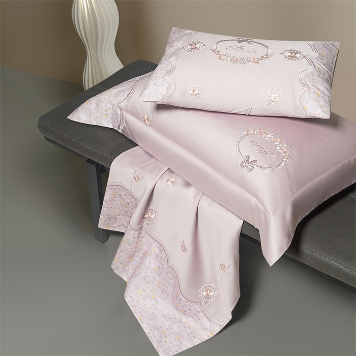 91家纺网 家纺一手货源 找家纺 高大尚婚庆馆 2025新款艾能棉高端绣花四件套-巴黎甜心 巴黎甜心-薰衣草紫