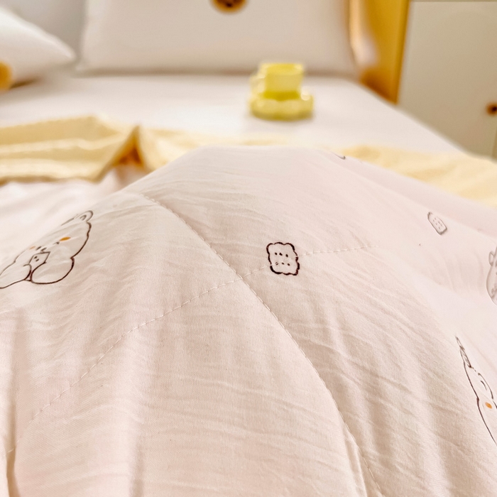 91家纺网 家纺一手货源 找家纺 鑫棉坊 2025新款A类水洗棉豆豆双层纱棉花夏凉被 可爱小熊