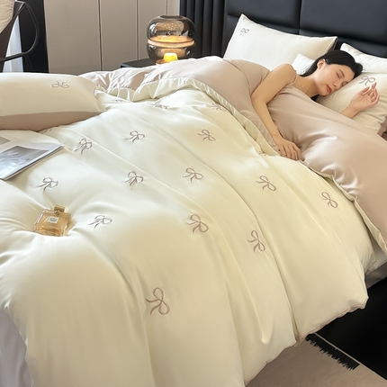 91家纺网 家纺一手货源 找家纺 （总）宇航家纺  2025新款绣花水洗真丝天丝四件套