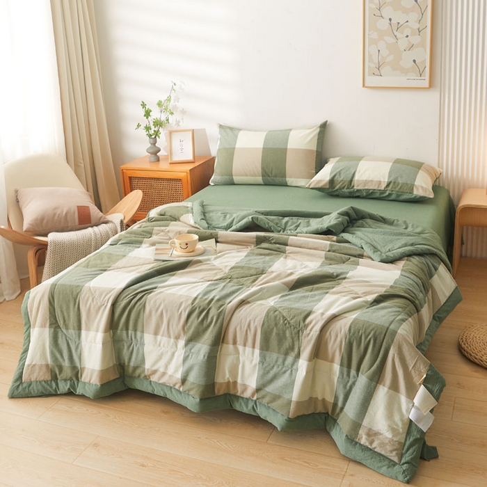 91家纺网 家纺一手货源 找家纺 熙宴 2025新款无印风新疆棉花夏被四件套 绿大格