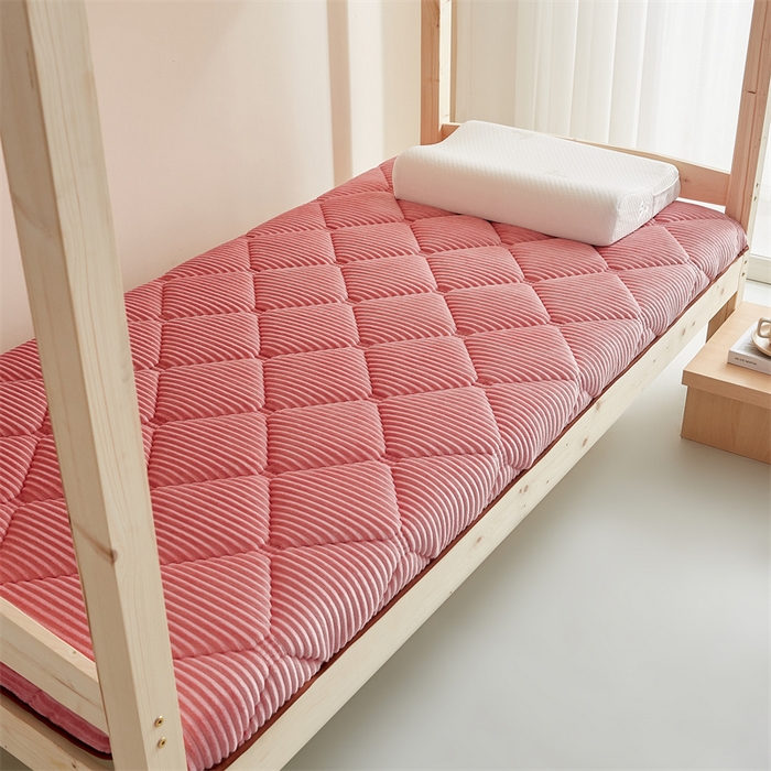 91家纺网 家纺一手货源 找家纺 2025新款柔软舒适魔法绒棉花床垫系列-学生款 清新粉