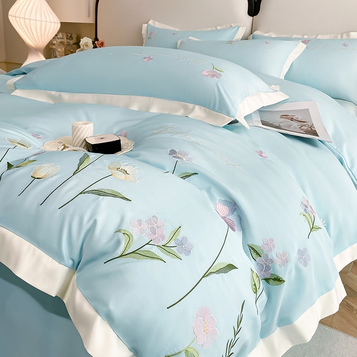 91家纺网 家纺一手货源 找家纺 狂想家 2025亲肤棉重工刺绣系列四件套-花海 花海天蓝