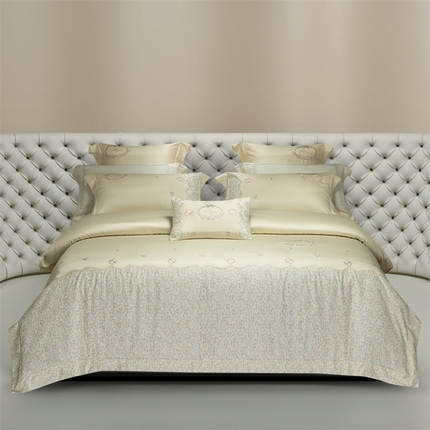 91家纺网 家纺一手货源 找家纺 高大尚婚庆馆 2025新款艾能棉高端绣花四件套-巴黎甜心 巴黎甜心-奶昔黄