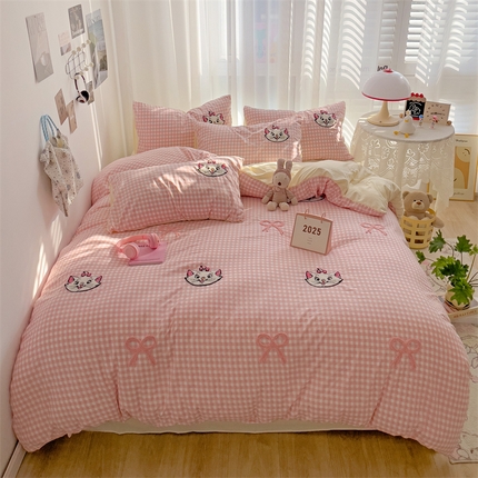 91家纺网 家纺一手货源 找家纺 （总）灰鲸2025新款ins韩系萌趣次元风猫咪蝴蝶结毛巾绣四件套