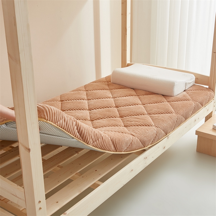 91家纺网 家纺一手货源 找家纺 2025新款柔软舒适魔法绒棉花床垫系列-学生款 驼色