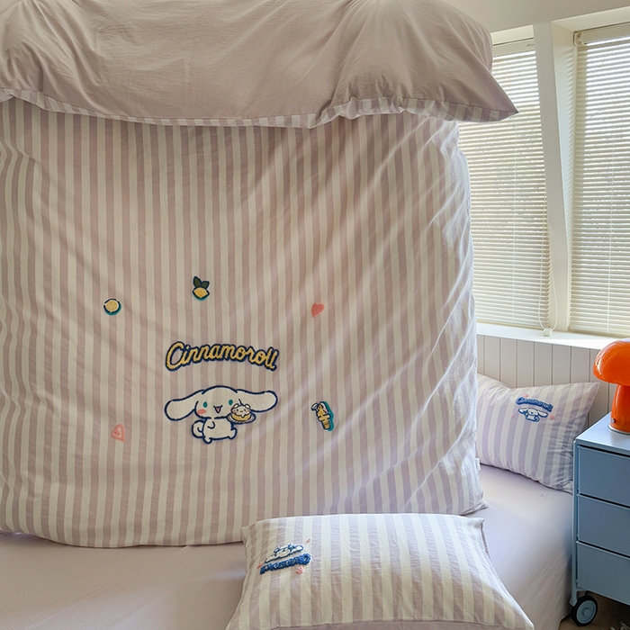 91家纺网 家纺一手货源 找家纺 金爱家 2025新款全棉毛巾绣四件套 毛巾绣-条纹玉桂狗