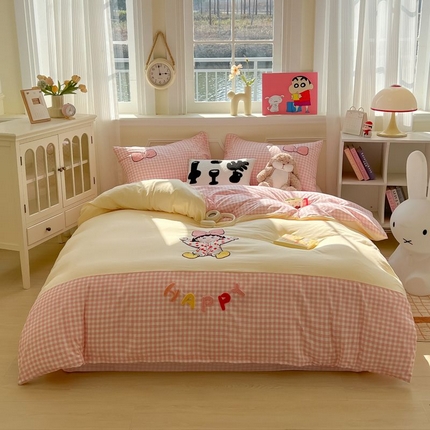 91家纺网 家纺一手货源 找家纺 （总）子钦家纺 2025春夏新款云朵棉拼接毛巾绣卡通床单床笠四件套