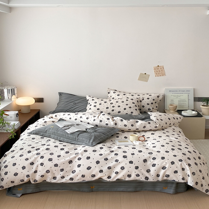 91家纺网 家纺一手货源 找家纺 慕希家纺 2025新款全棉13372印花四件套 黑白恋曲