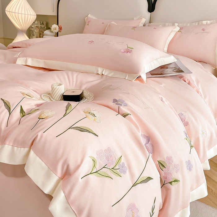 91家纺网 家纺一手货源 找家纺 狂想家 2025亲肤棉重工刺绣系列四件套-花海 花海浅杏粉