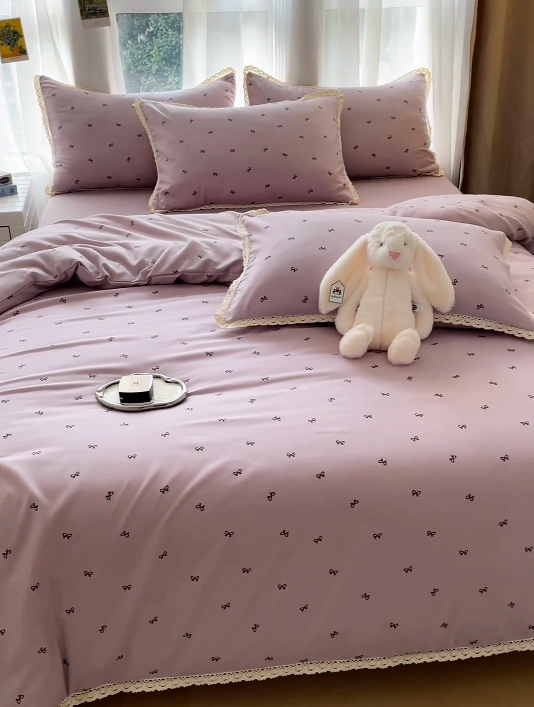 91家纺网 家纺一手货源 找家纺 仟网汇 2025新款韩版镂空花边针织双层纱四件套 可颂紫