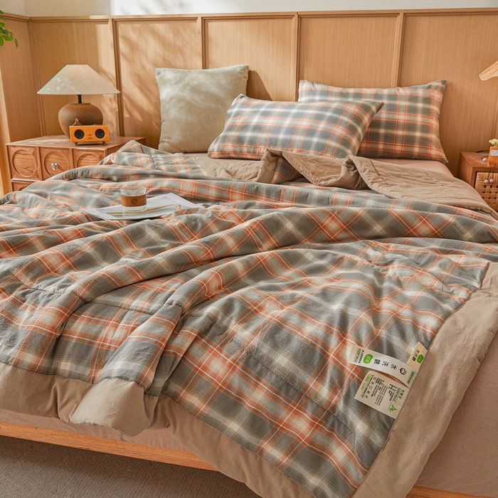 91家纺网 家纺一手货源 找家纺 猎鹿人家纺2025新款A类无印风水洗棉新疆棉花夏被 诺卡橙