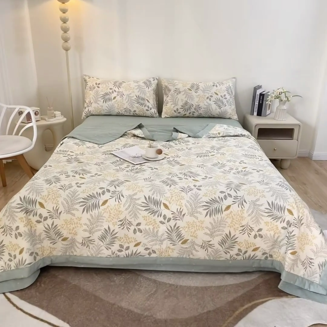 91家纺网 家纺一手货源 找家纺 鑫棉坊 2025新款A类全棉印花大豆纤维空调被大豆被 花影轻颜-绿