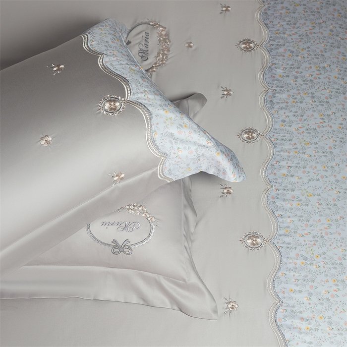 91家纺网 家纺一手货源 找家纺 高大尚婚庆馆 2025新款艾能棉高端绣花四件套-巴黎甜心 巴黎甜心-绅士灰