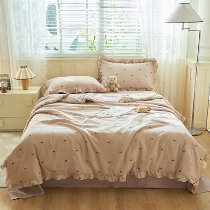 91家纺网 家纺一手货源 找家纺 换种生活 2025新款荷叶边款针织单夏被 四件套 条纹蝴蝶结