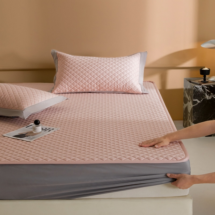 91家纺网 家纺一手货源 找家纺 由有2025新款60S长绒棉绗缝大豆夹棉床垫床褥床笠 平铺-樱花粉